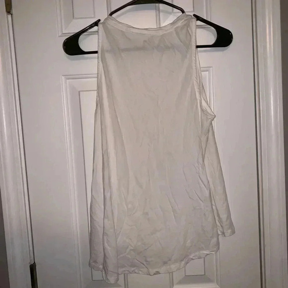 White Tank - Picture 3 of 3